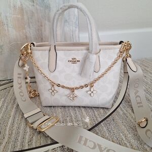 NWT Coach City Mini Tote Bag In Signature Canvas CW032 With Floral Chains